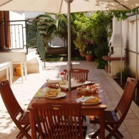 Residenza Del Sole Bed & Breakfast Surbo Dış mekan fotoğraf