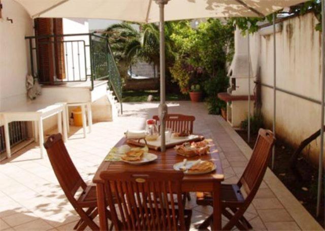 Residenza Del Sole Bed & Breakfast Surbo Dış mekan fotoğraf