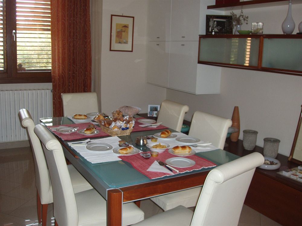 Residenza Del Sole Bed & Breakfast Surbo Dış mekan fotoğraf